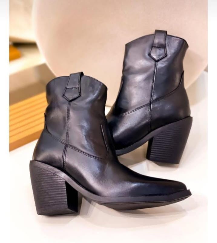 Bota de Couro- Noir West